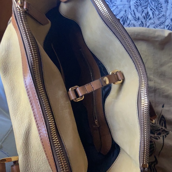 Tan Burberry bag - Picture 2 of 3